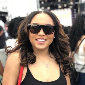 Meet your Posher, Maya